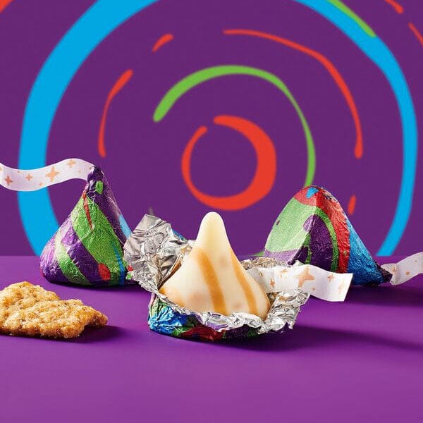 Cinnamon Toast Crunch Hershey's Kisses Candy (9oz)